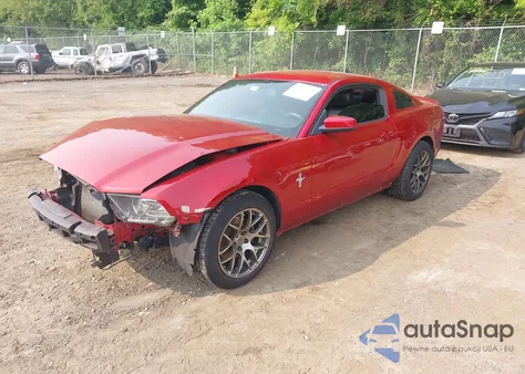 2013 Ford Mustang V6 Premium из США, поврежденный, VIN 1ZVBP8AM6D5271087